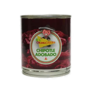 Chipotle en adobo El Chamaquito 215gr es una salsa picante elaborada con chiles chipotle ahumados y especias selectas.